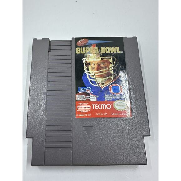 Authentic Nintendo NES Tecmo Super Bowl GREAT SHAPE Fast Shipping - Picture 1 of 3